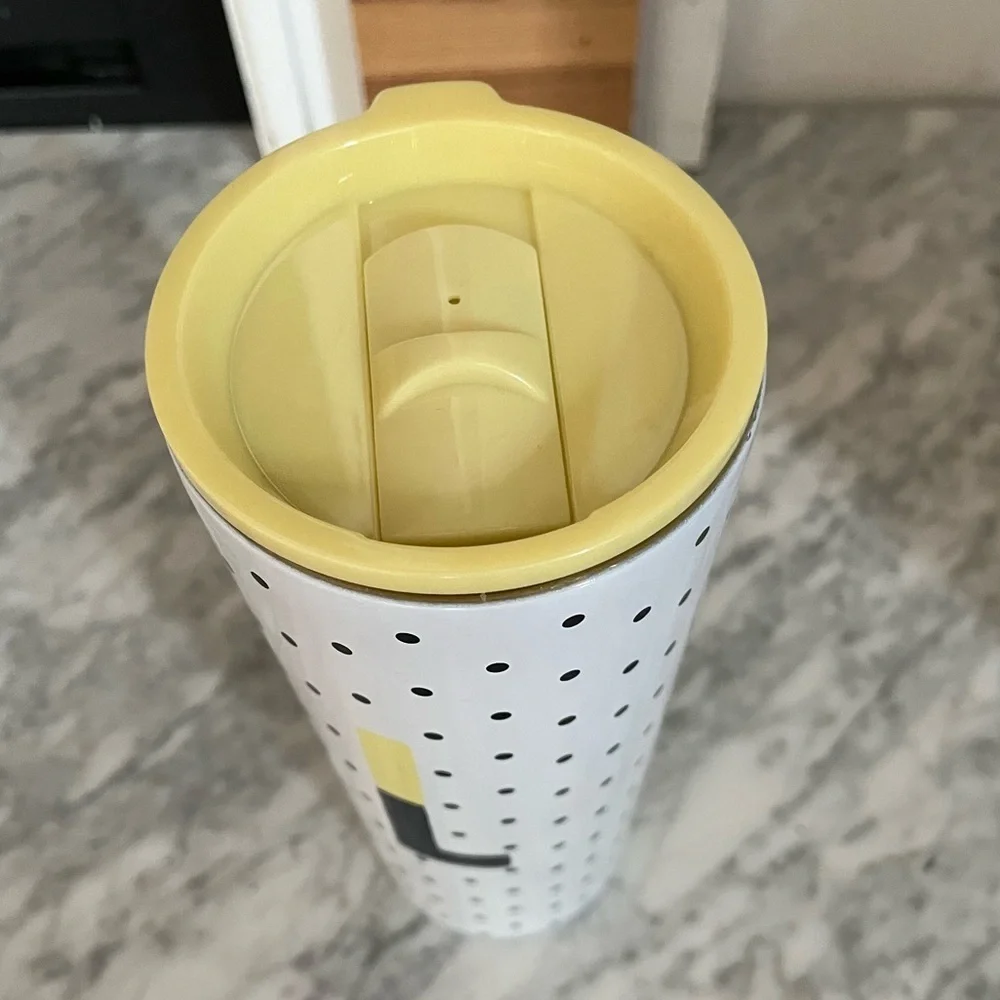 KATE SPADE - 24oz Sparks of Joy Letter L Tumbler, Yellow and Navy, NWOT